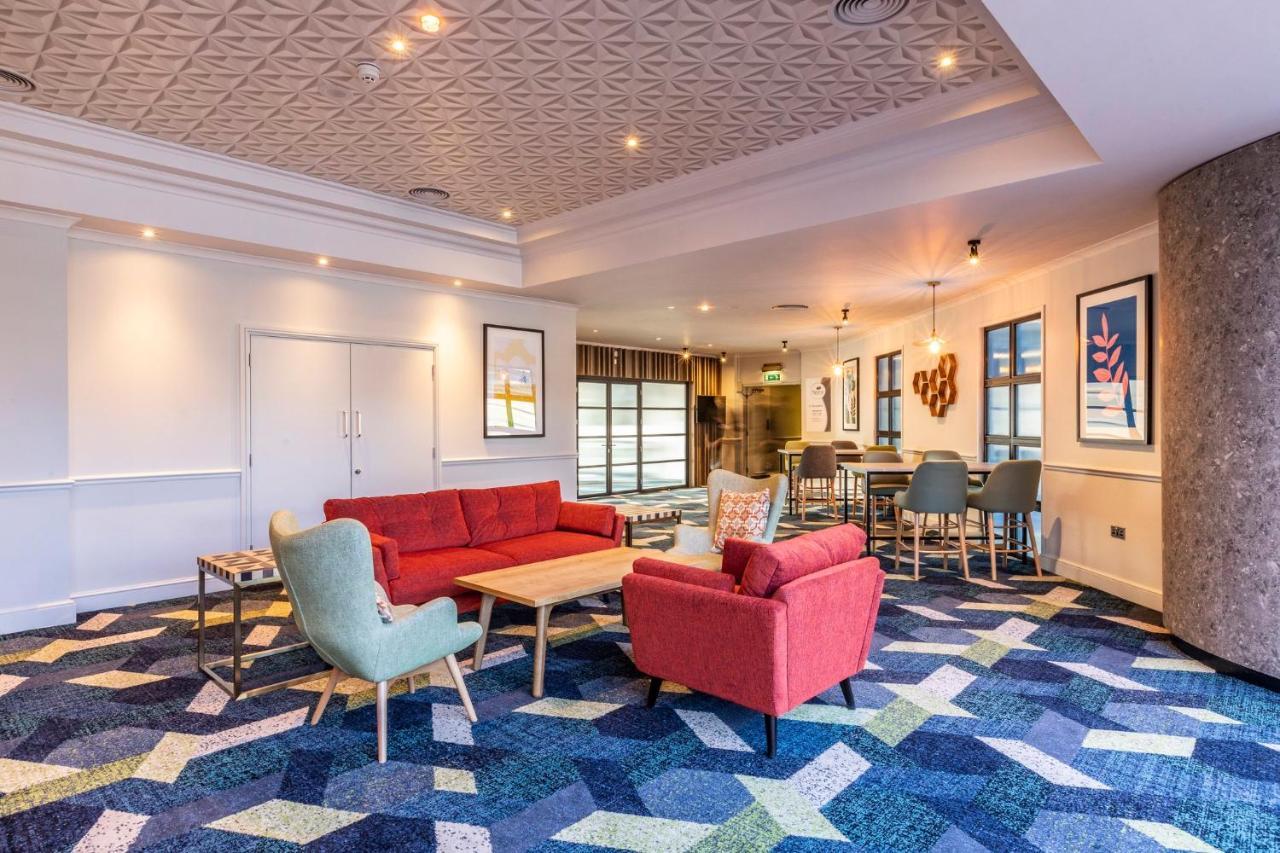 Holiday Inn London Sutton By Ihg Exteriér fotografie