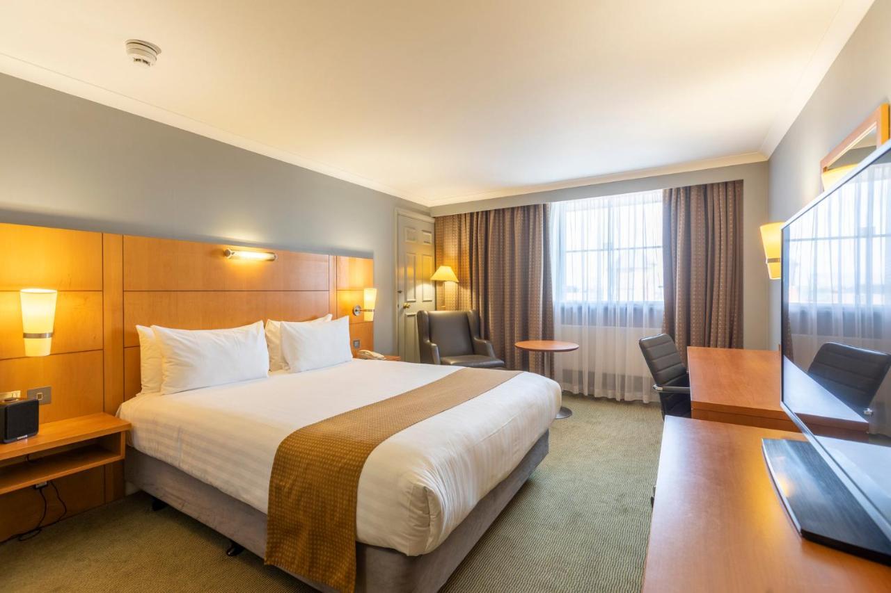 Holiday Inn London Sutton By Ihg Exteriér fotografie