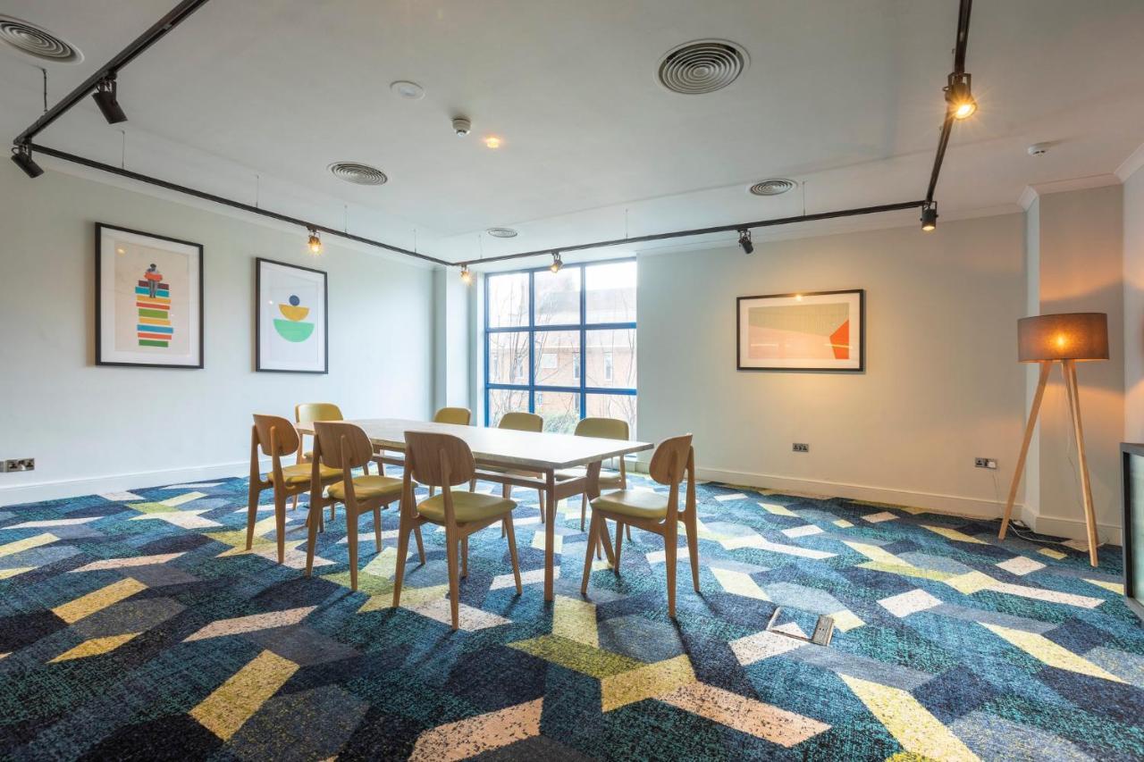 Holiday Inn London Sutton By Ihg Exteriér fotografie