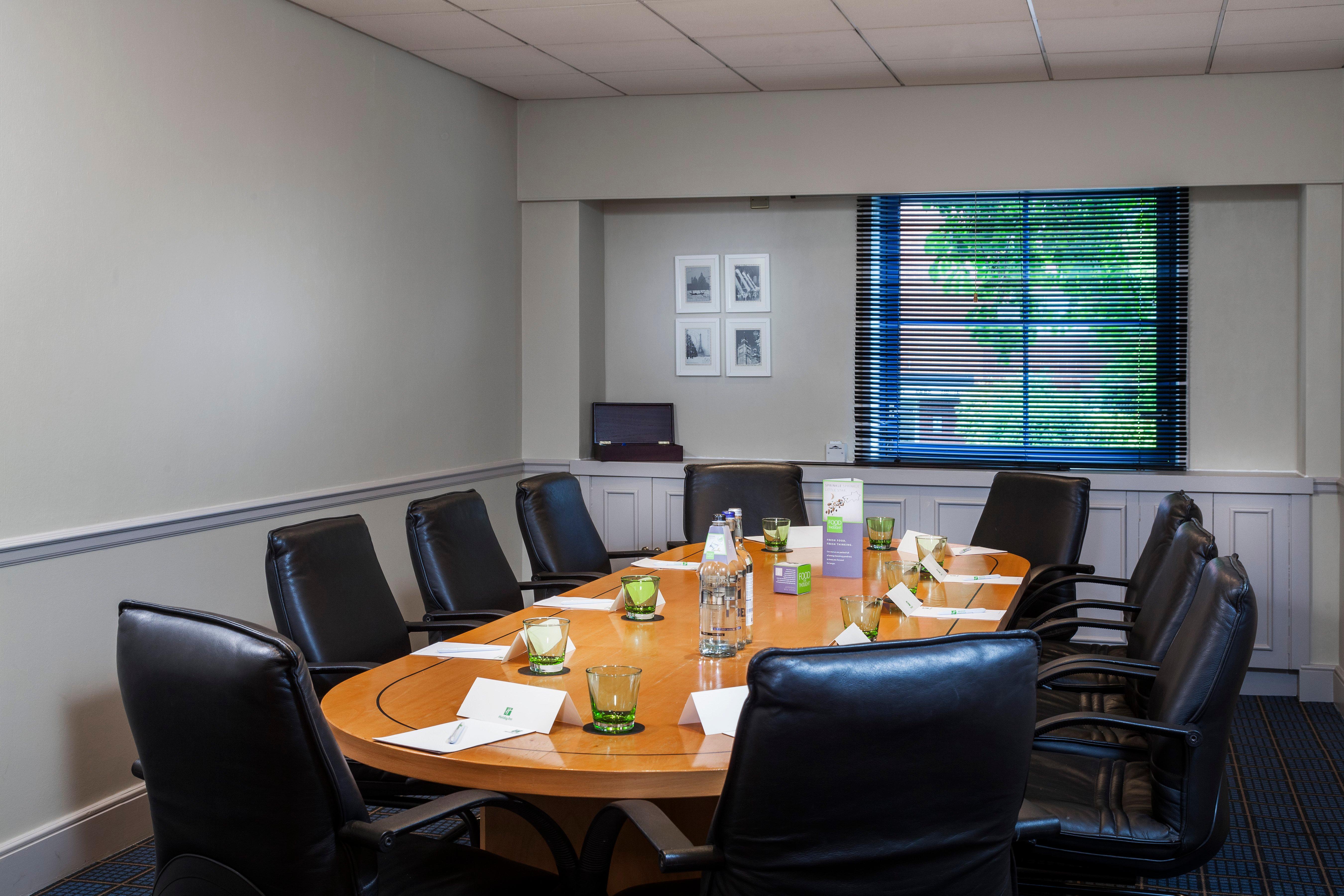 Holiday Inn London Sutton By Ihg Exteriér fotografie